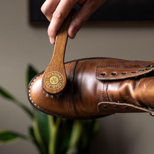 Cobbler's Choice Horsehair Dauber Brush Set - for Leather Shoes & Boots | 2-Pack Horsehair Dauber Brushes - Applies Leather Creams & Polishes to Shoes & Boots; Includes Brown & Tan Brushes - color: Brown/Tan