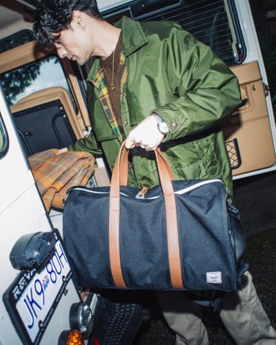 Herschel Unisex Novel Duffle - color: Black, size: Carry-on - 26.5L