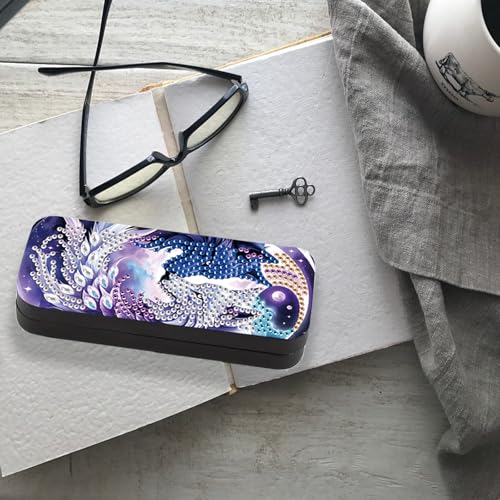 Diamond Painting Eye Glasses Case - color: Wolf 2