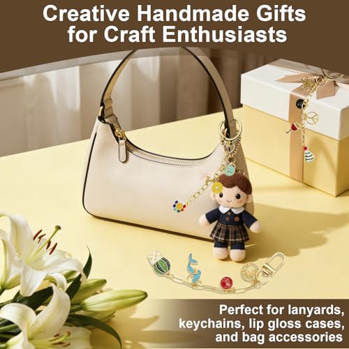 Aucscott Lipgloss Keychain Making Kit with Charms for Gilrs Adults, DIY Keychain Supplies Jewelry Craft Kits with A-Z Letter Charms for Custom Bag Phone Key Chain Lip Balm Purse Handbag - color: Gold - 500Pcs Kit