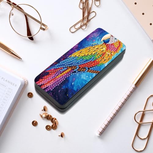 Diamond Painting Eye Glasses Case - color: Parrot 1